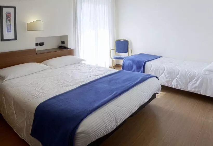 International Hotel E Suite