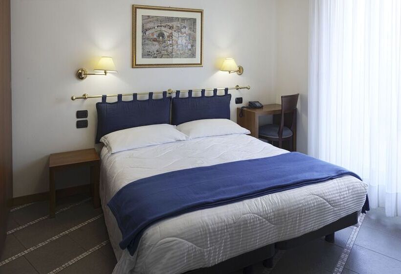 International Hotel E Suite