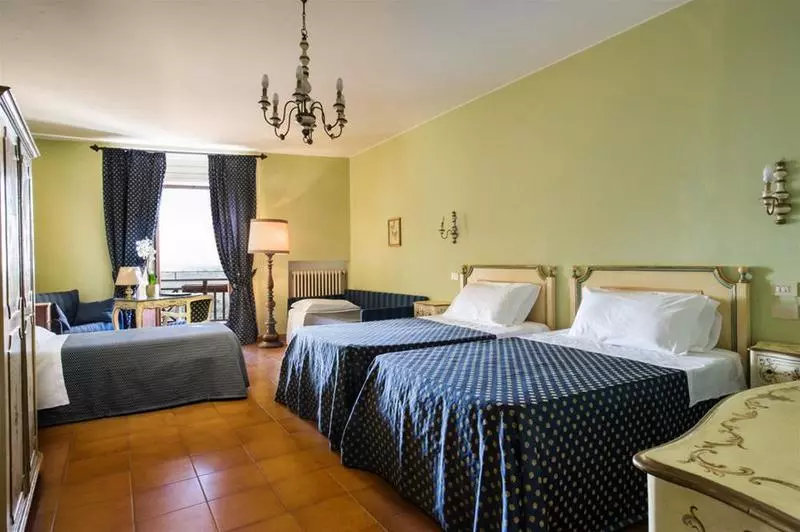 ホテル La Cisterna