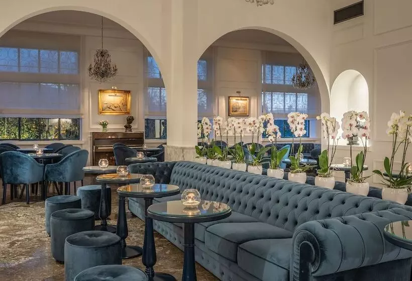 酒店 Majestic Palace