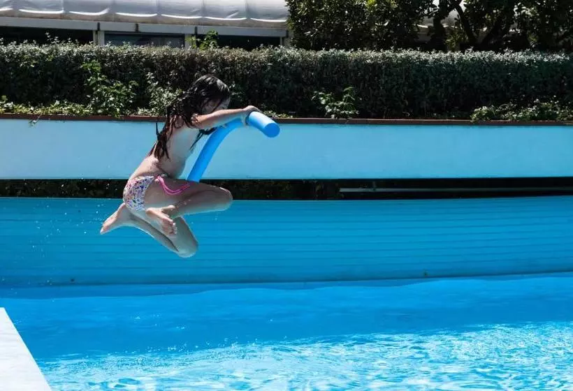 Отель Parco Delle Rose