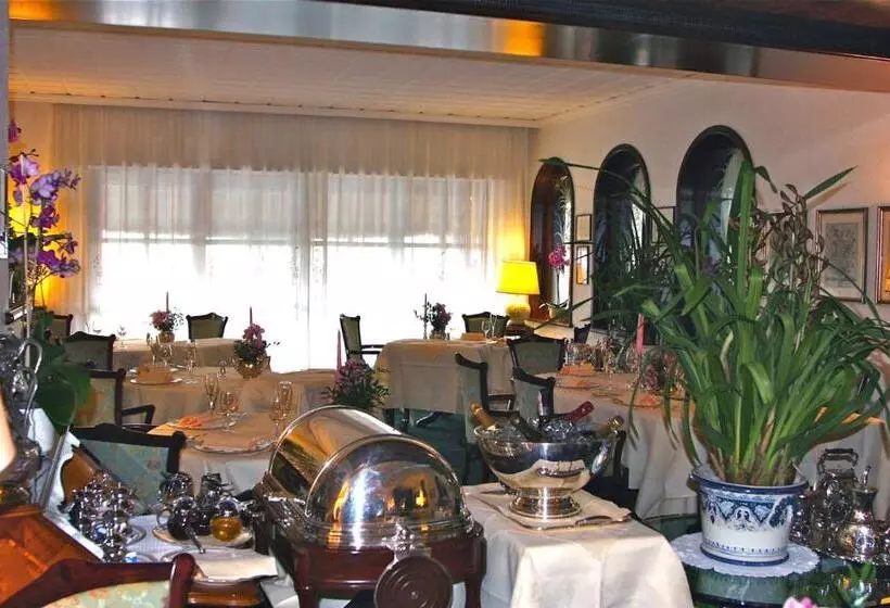 ホテル Ristorante Al Sorriso