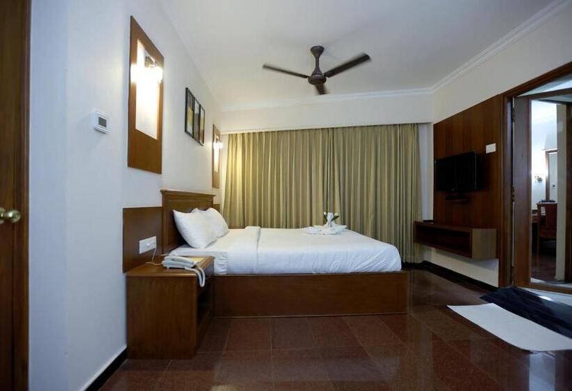 Hotel Breeze Residency