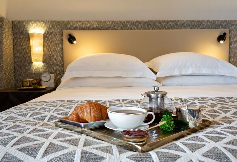 Отель Dan Caesarea Resort