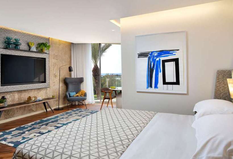 Отель Dan Caesarea Resort