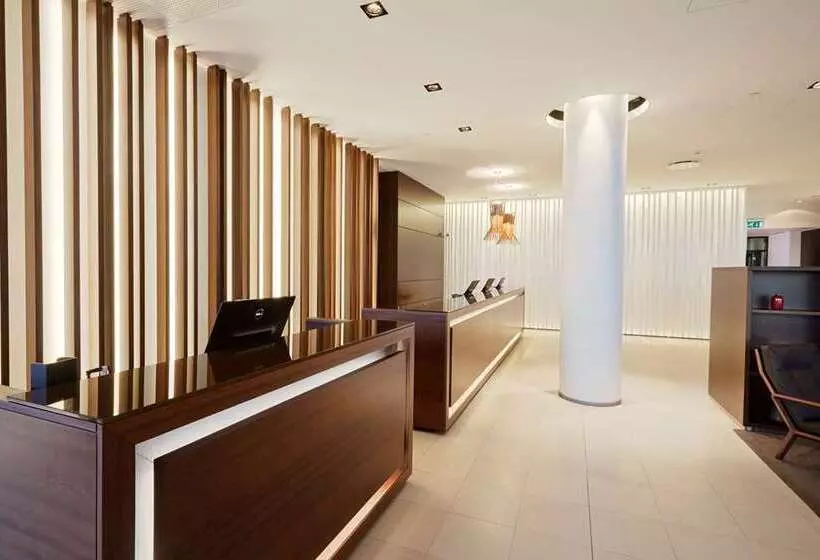 هتل Hilton Reykjavik Nordica