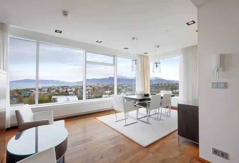 هتل Hilton Reykjavik Nordica