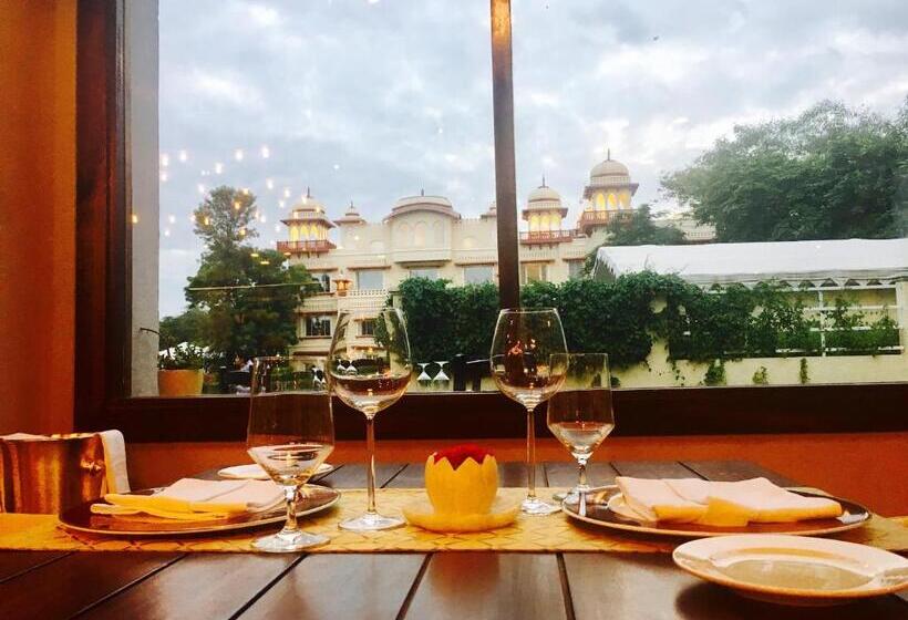 هتل Jai Mahal Palace