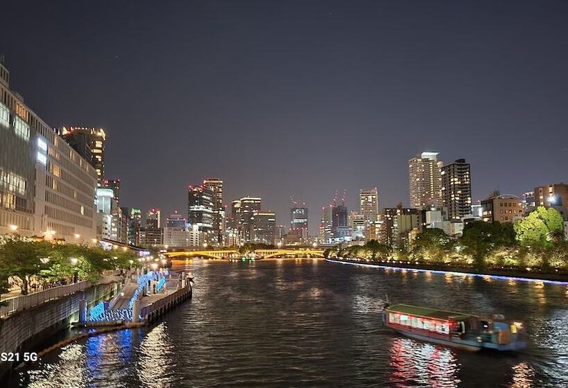فندق Osaka Castle