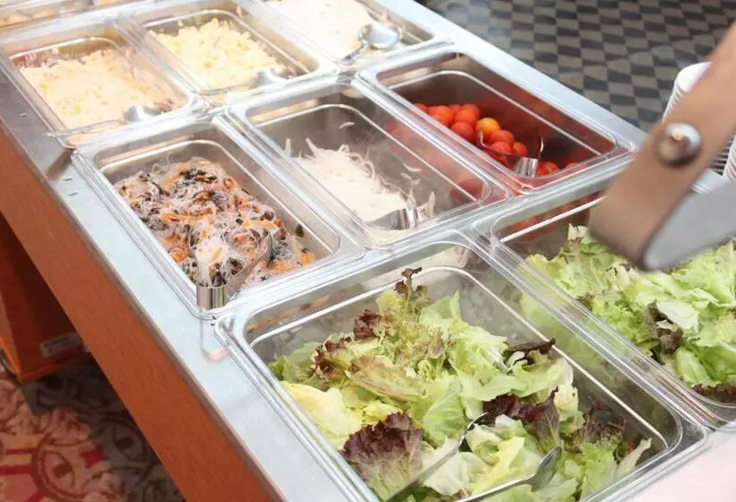 בית מלון כפרי Osaka Castle