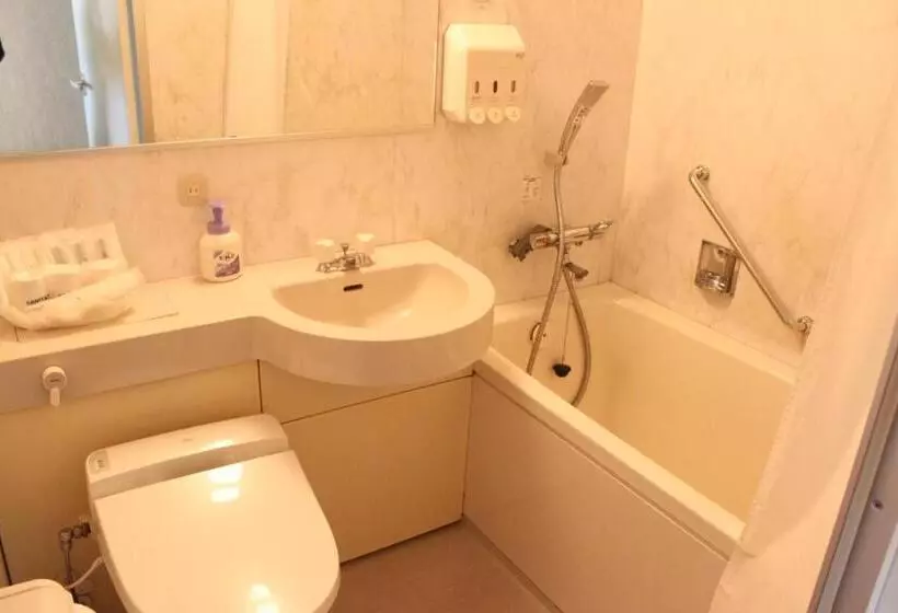 בית מלון כפרי Osaka Castle