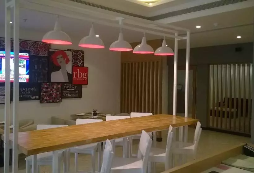 Hotelli Park Inn By Radisson,south Delhi