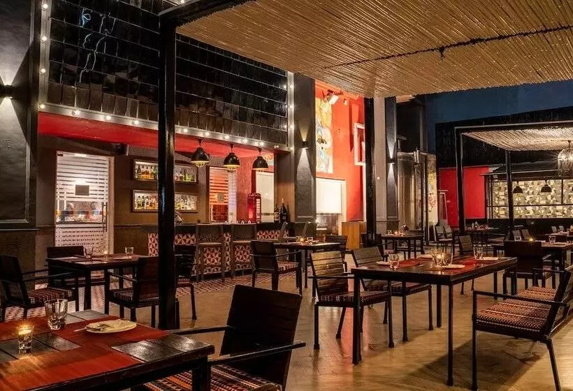 Hotelli Park Inn By Radisson,south Delhi