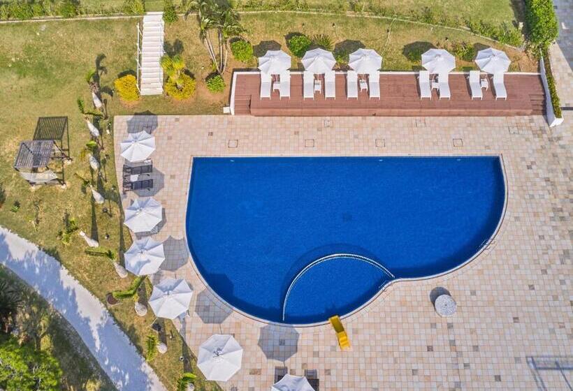 Royal View Hotel Churaumi