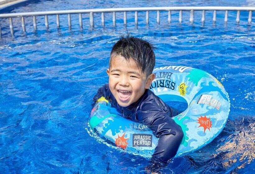 Royal View Hotel Churaumi