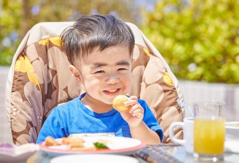 Royal View Hotel Churaumi