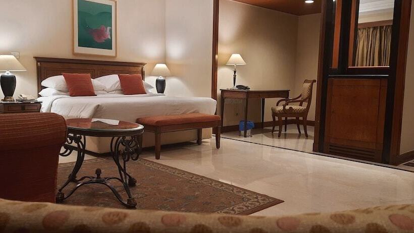 هتل The Hans, New Delhi