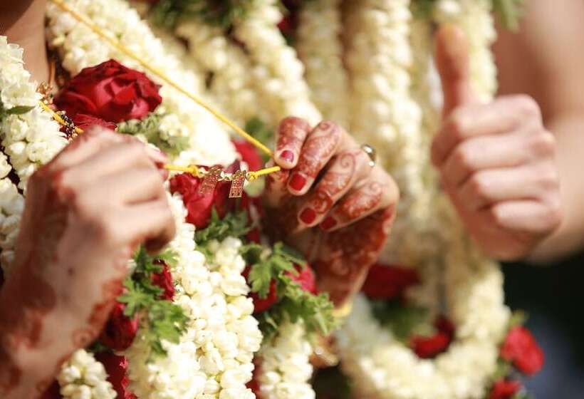 اقامتگاه Taj Mg Road Bengaluru