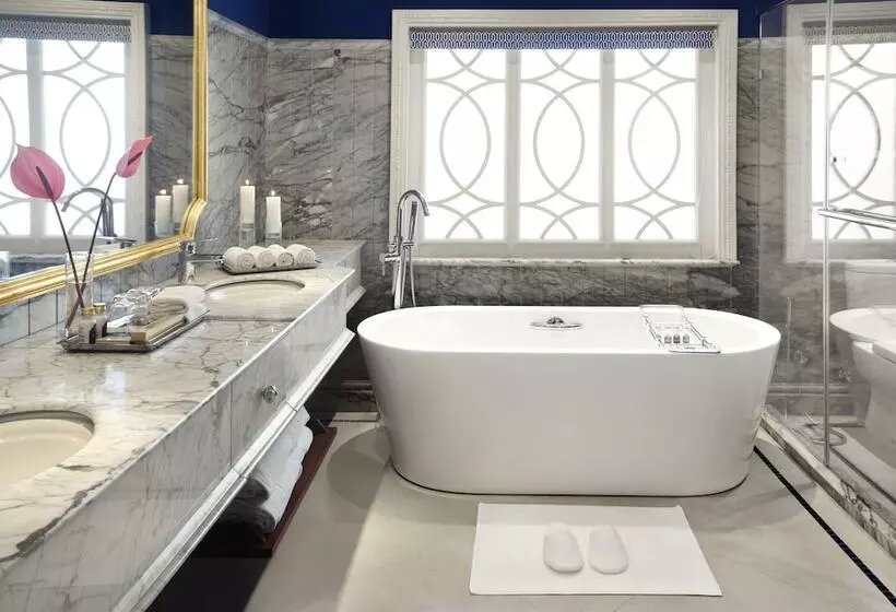 Taj Fort Aguada Resort & Spa, Goa