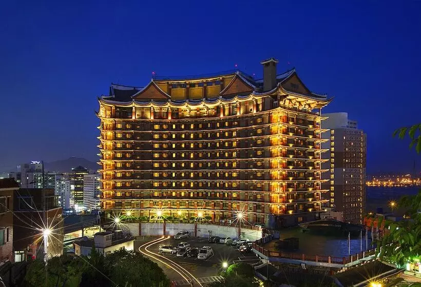 Commodore Hotel Busan