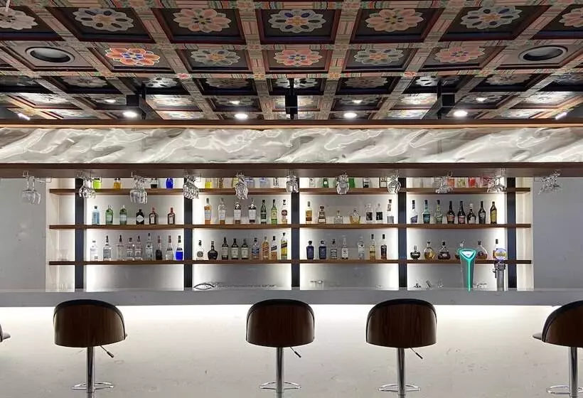 Commodore Hotel Busan