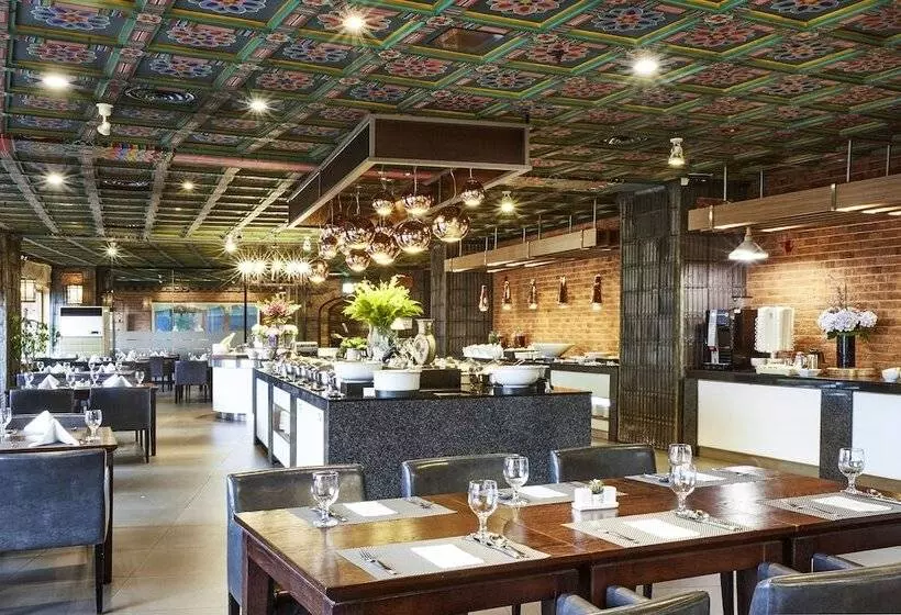 Commodore Hotel Busan