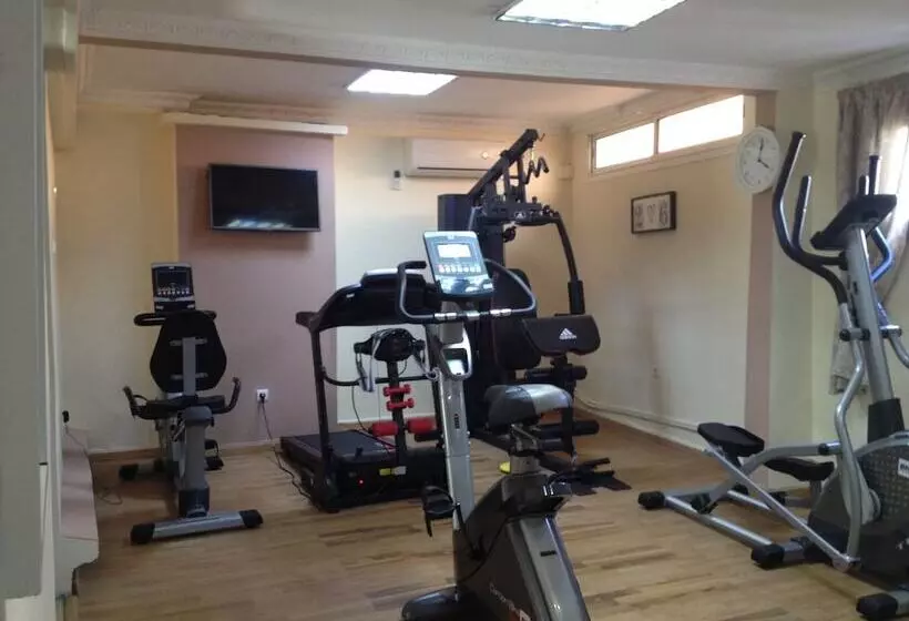 Отель Helnan Chellah