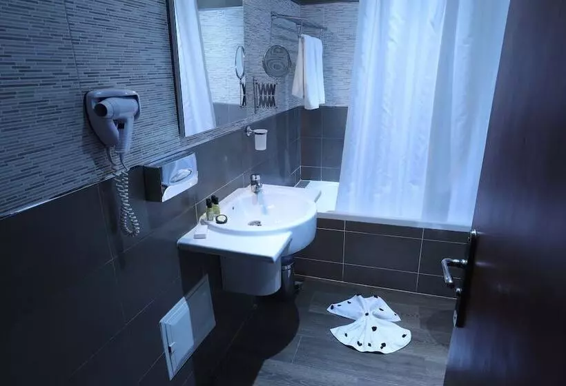 Отель Helnan Chellah