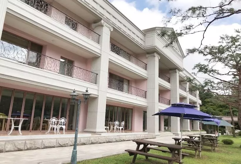 Hotel Lake Hills Songnisan