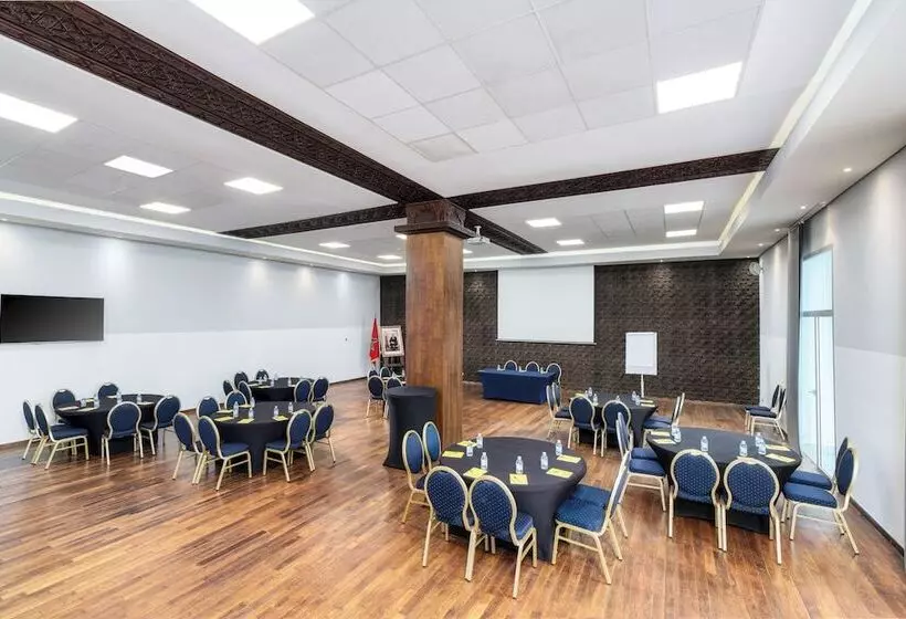 Hotel Marina Bay Tanger