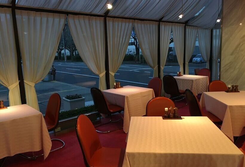 בית מלון כפרי Narita Airport Rest House