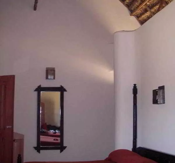 هتل Samburu Sopa Lodge