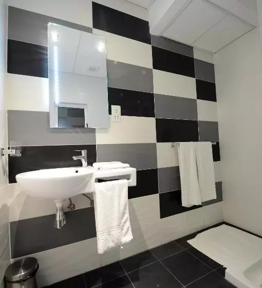 Day S Inn Hotel & Residence