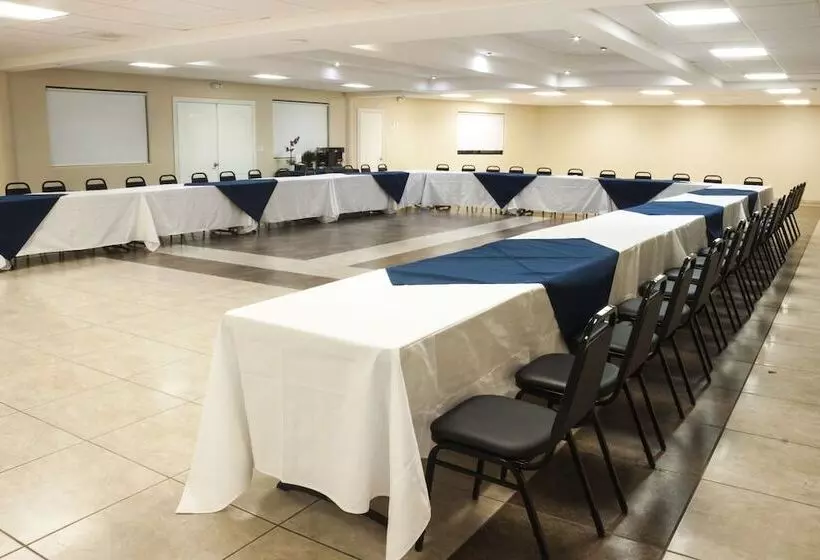 Baja Inn Hoteles Ensenada