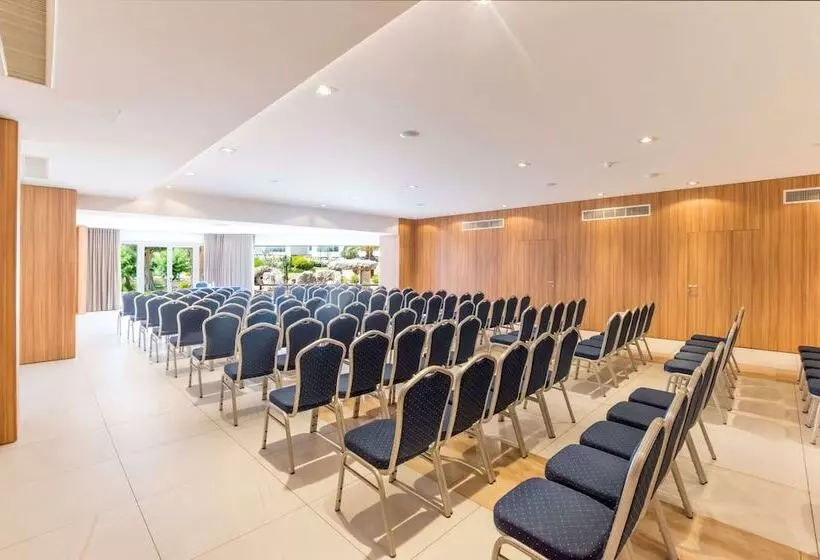 Szálloda Doubletree by Hilton Malta