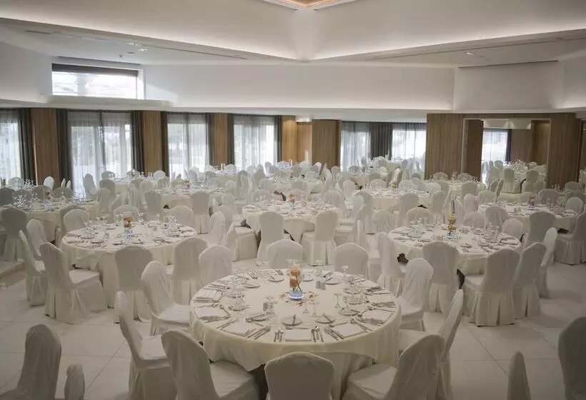 Szálloda Doubletree by Hilton Malta