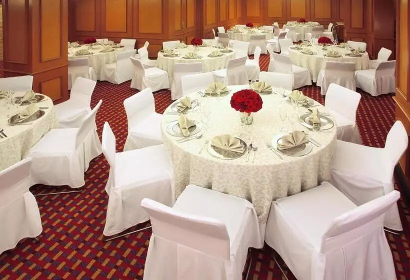 Отель Emporio Reforma