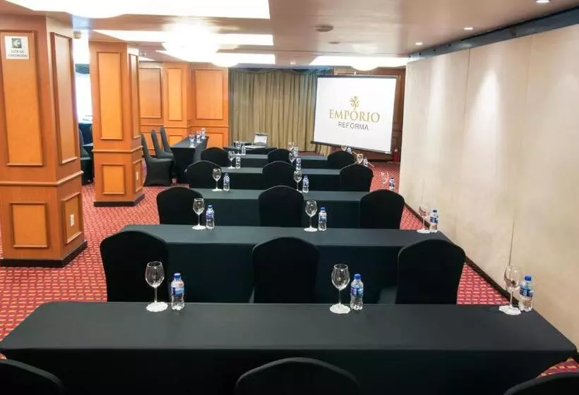 Отель Emporio Reforma