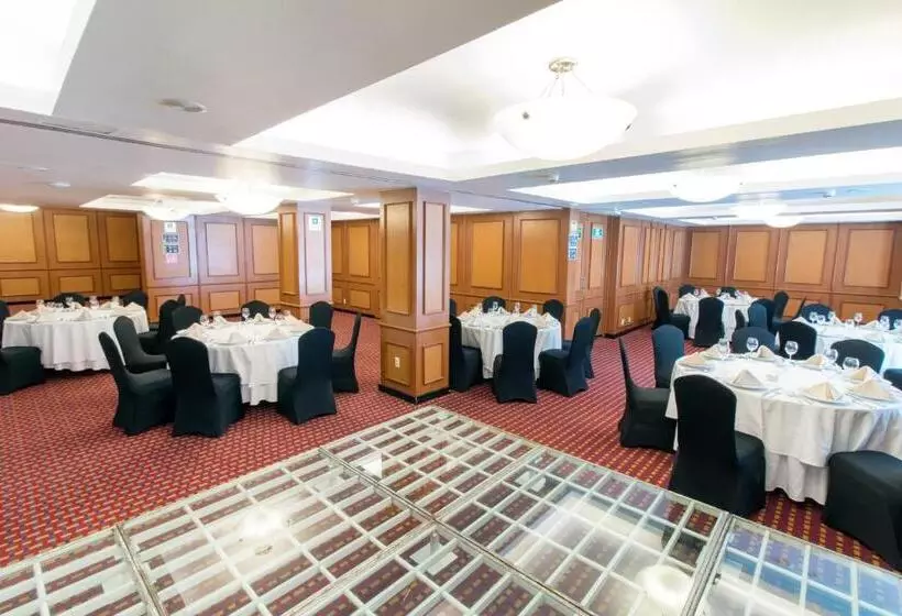 Отель Emporio Reforma