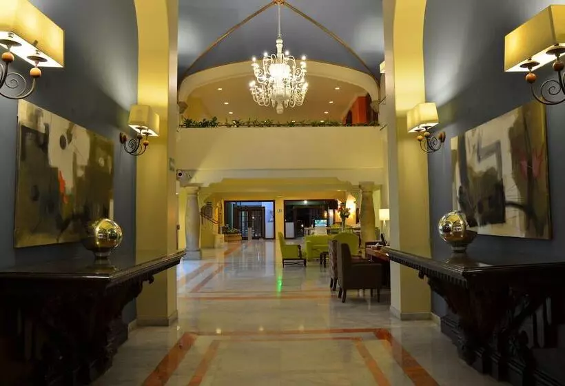 酒店 Holiday Inn Guadalajara Expo Plaza Del Sol, An Ihg