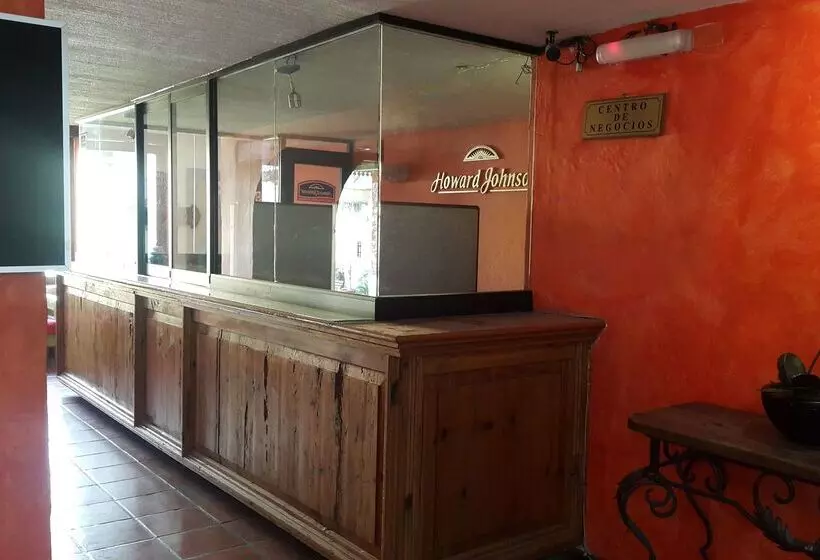 酒店 Howard Johnson By Wyndham Morelia Calle Real