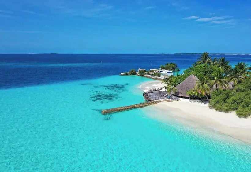 هتل Makunudu Island