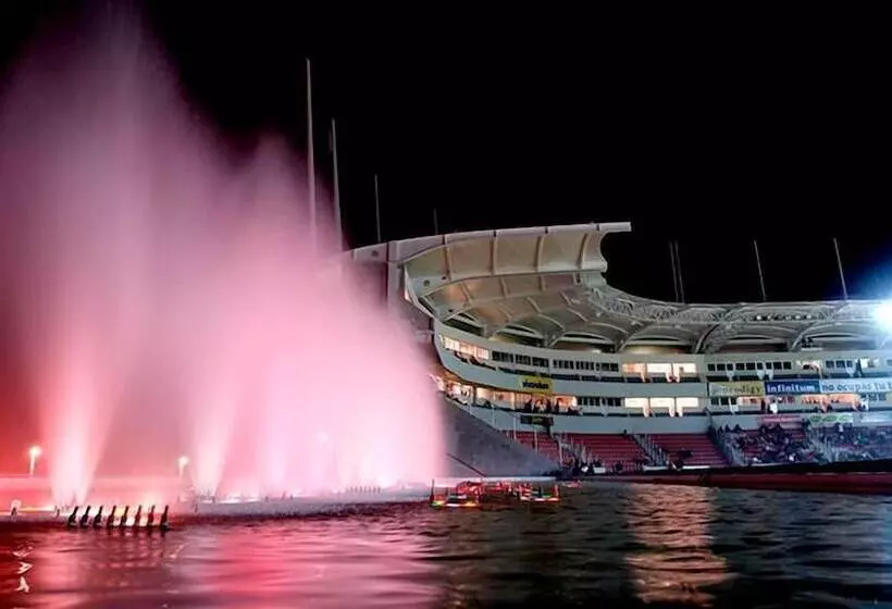 هتل Medrano Temáticas And Business Rooms Aguascalientes