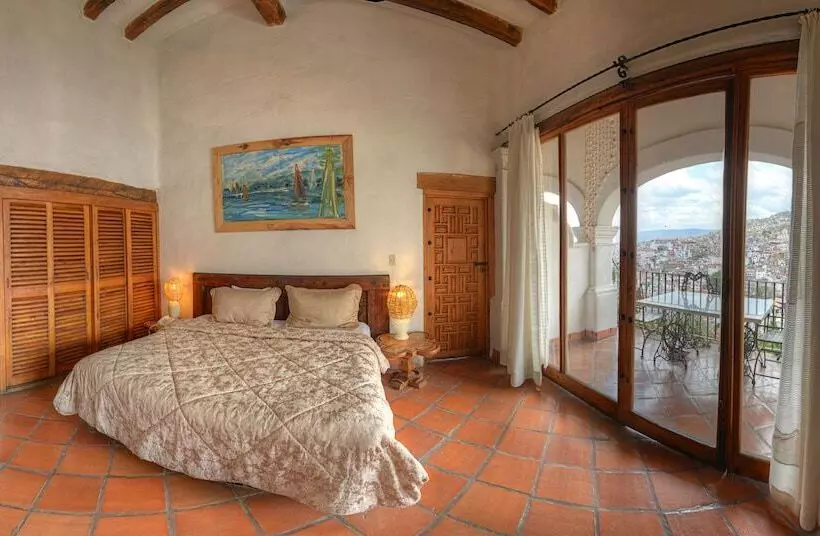 Posada De La Mision, Hotel Museo Y Jardin