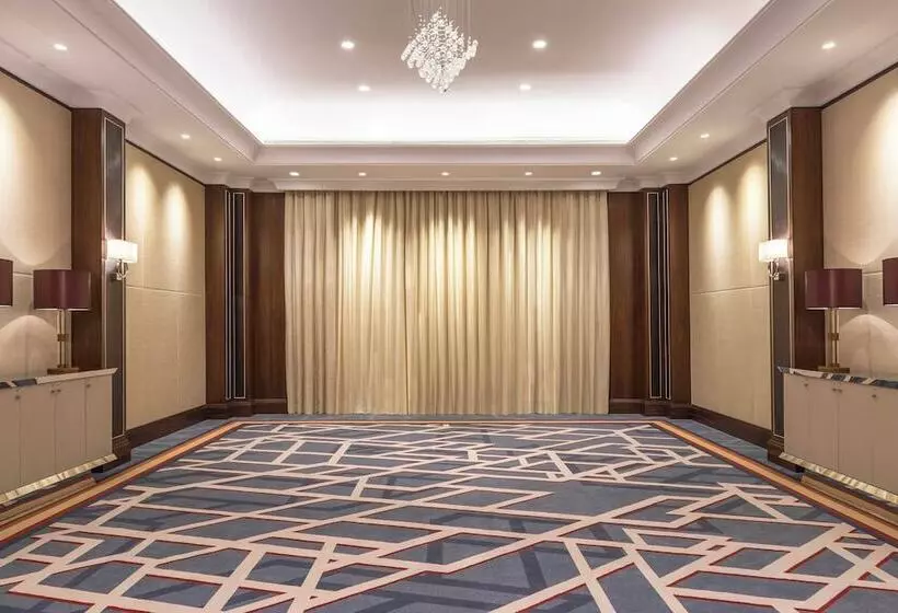 هتل Sheraton Oman