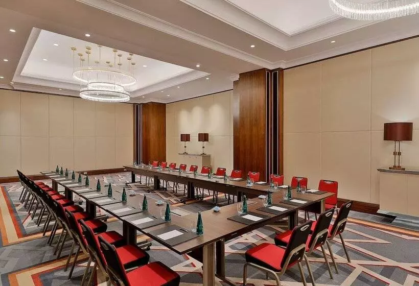 هتل Sheraton Oman