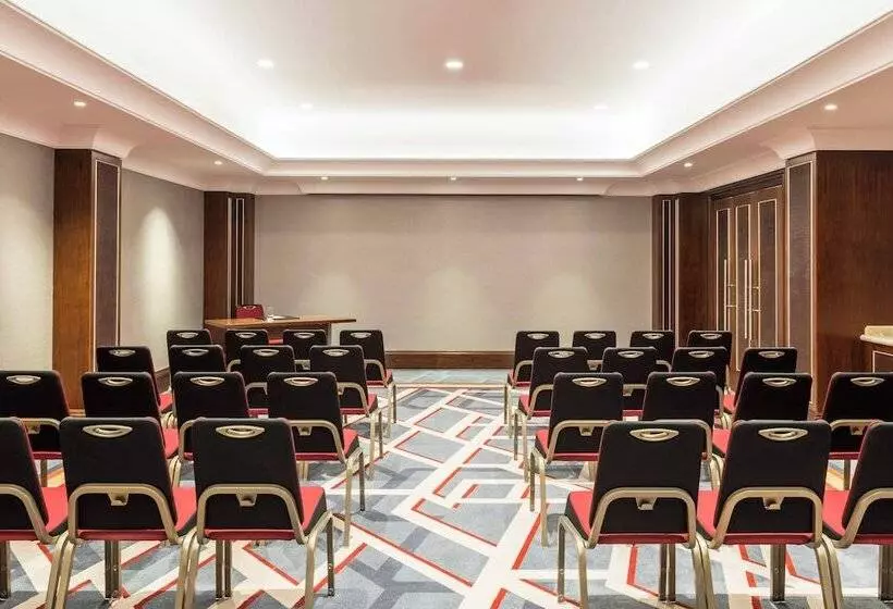 هتل Sheraton Oman