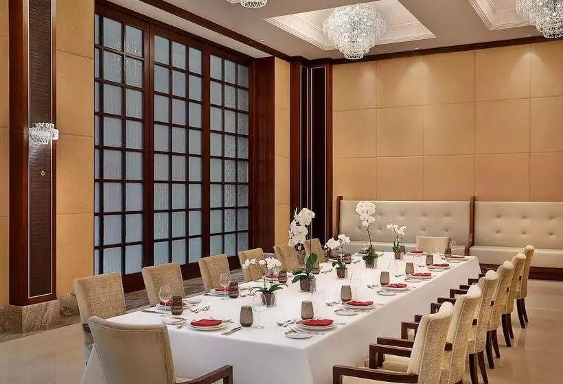 هتل Sheraton Oman