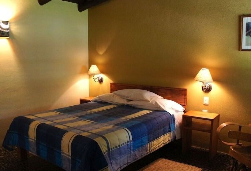 هتل Villa Patzcuaro Garden