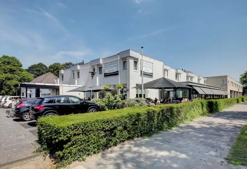 Hotelli De Postelse Hoeve